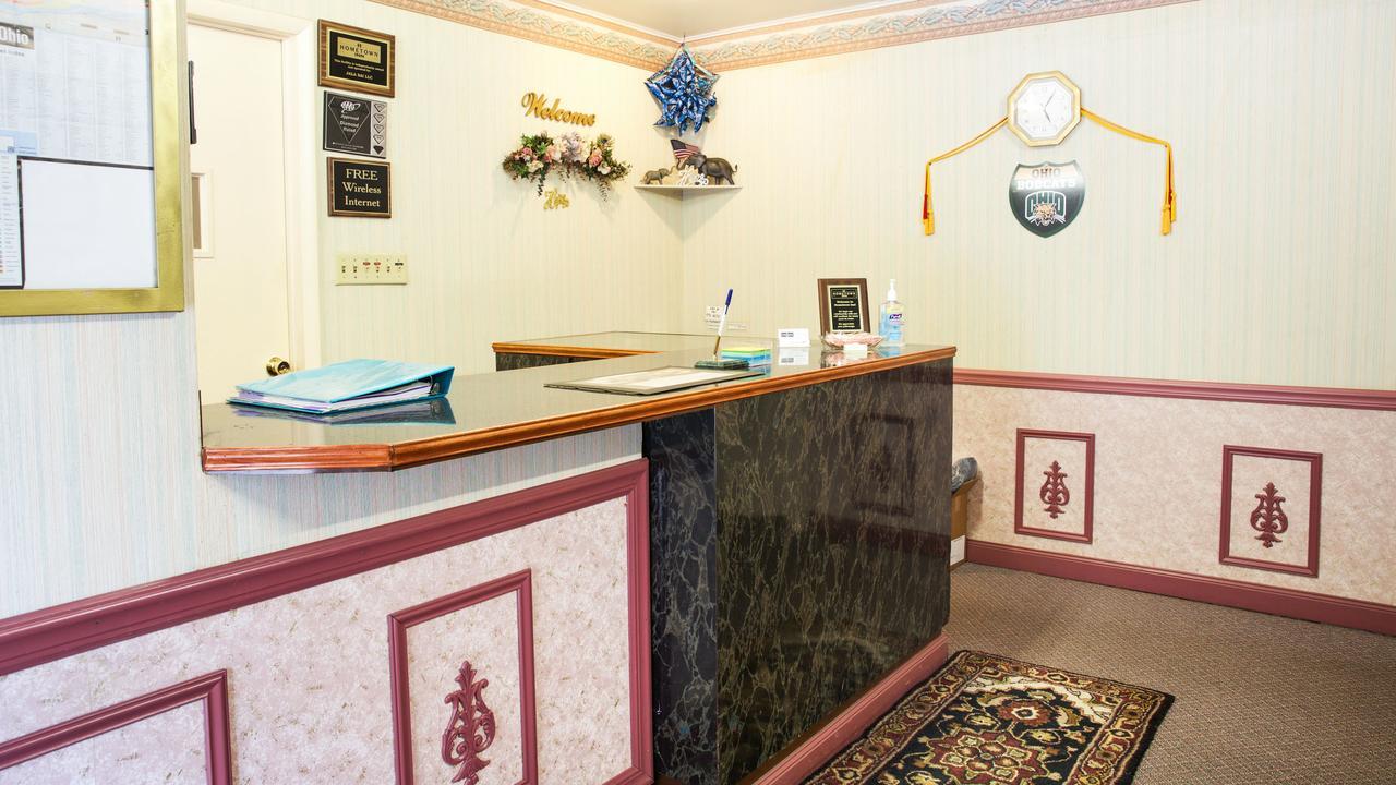 Hometown Inn Атенс Экстерьер фото
